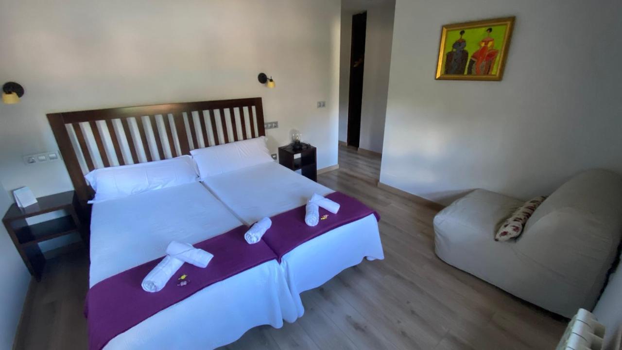 Hotel La Cuna Del Sella أوسيجا دي ساجامبر المظهر الخارجي الصورة