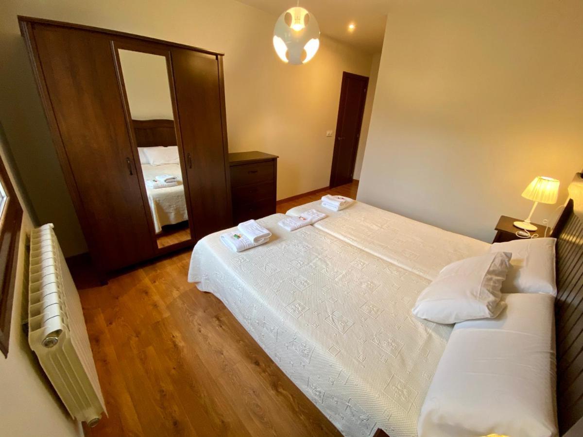 Hotel La Cuna Del Sella أوسيجا دي ساجامبر المظهر الخارجي الصورة