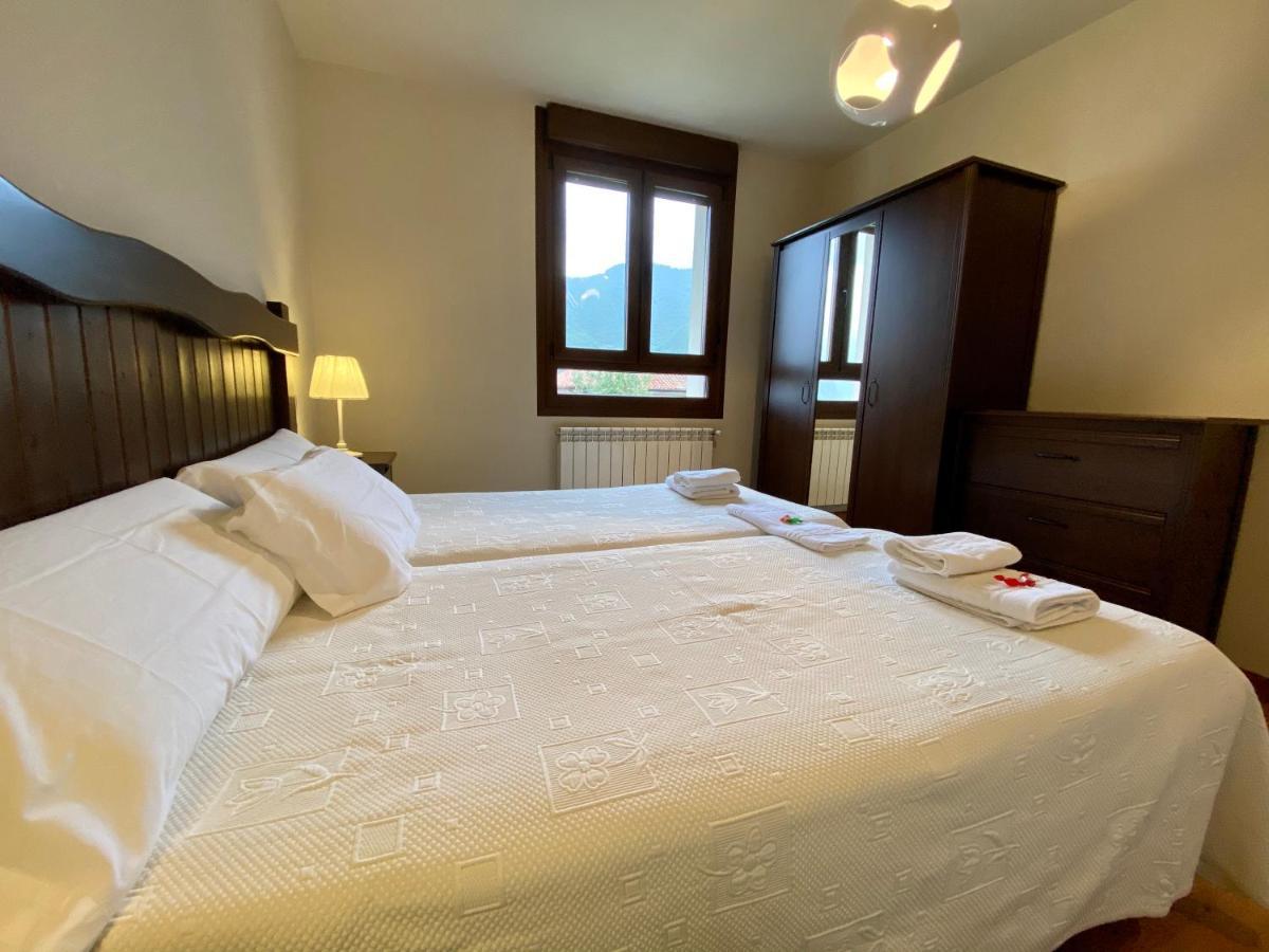 Hotel La Cuna Del Sella أوسيجا دي ساجامبر المظهر الخارجي الصورة