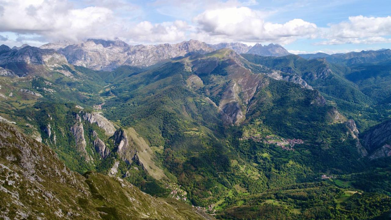 Hotel La Cuna Del Sella أوسيجا دي ساجامبر المظهر الخارجي الصورة