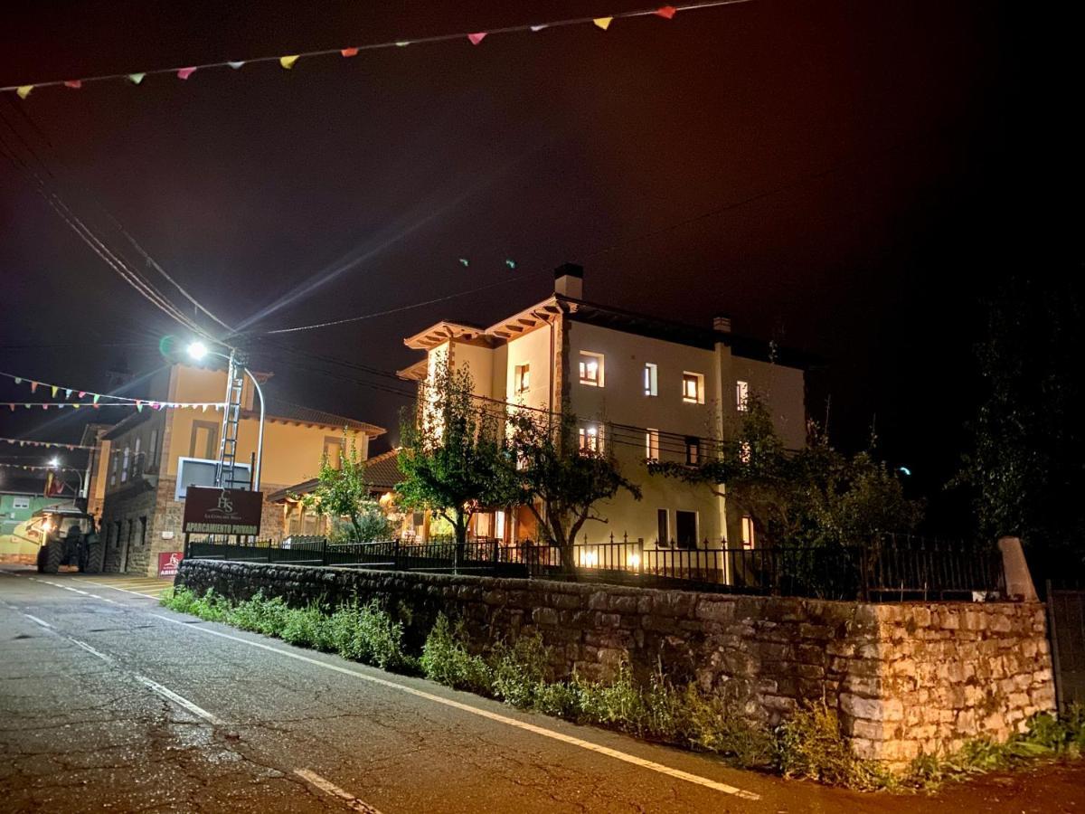 Hotel La Cuna Del Sella أوسيجا دي ساجامبر المظهر الخارجي الصورة