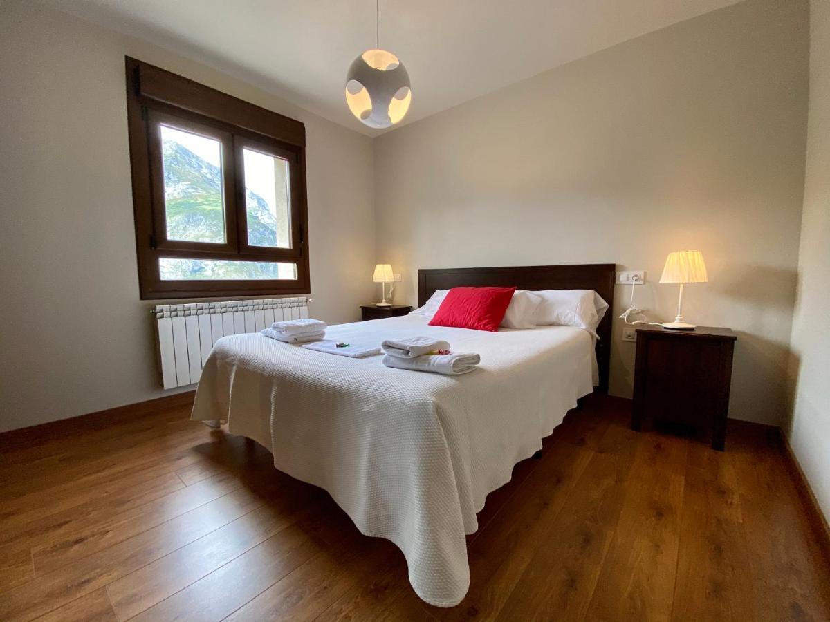 Hotel La Cuna Del Sella أوسيجا دي ساجامبر المظهر الخارجي الصورة