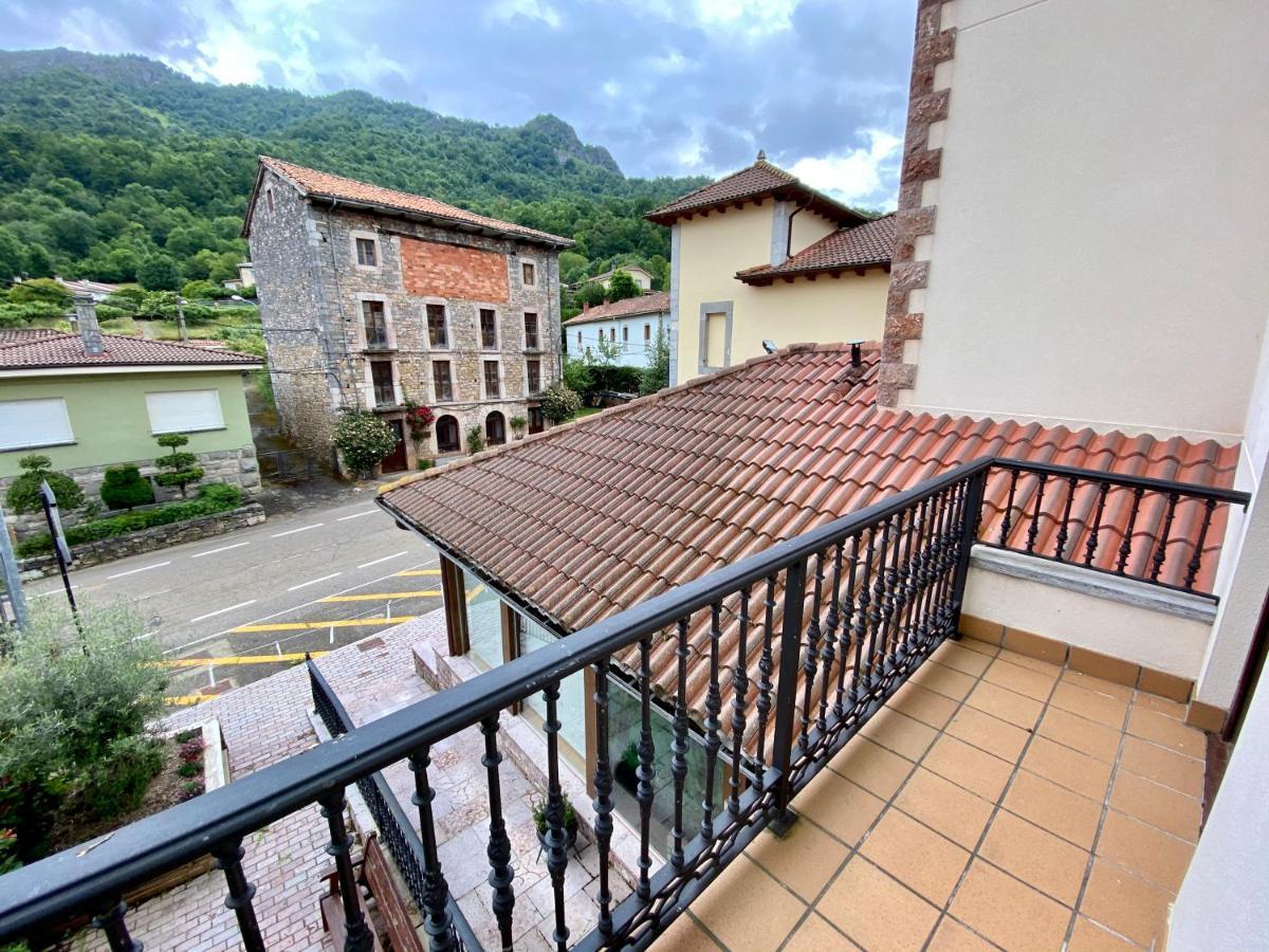 Hotel La Cuna Del Sella أوسيجا دي ساجامبر المظهر الخارجي الصورة